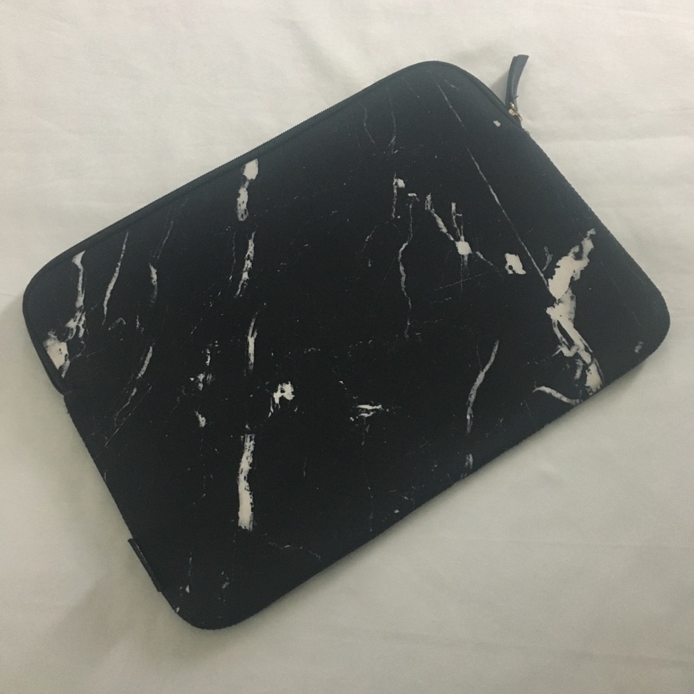 Winx MacBook Sleeve